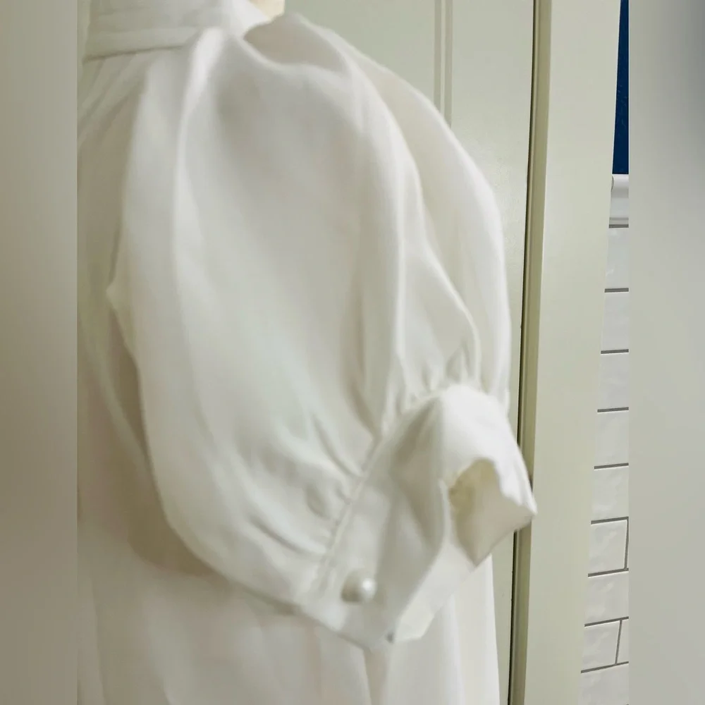 Gracia Pleated Blouse - Picture 8 of 11